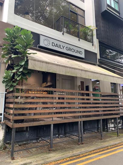 Daily Ground - Dog Cafes