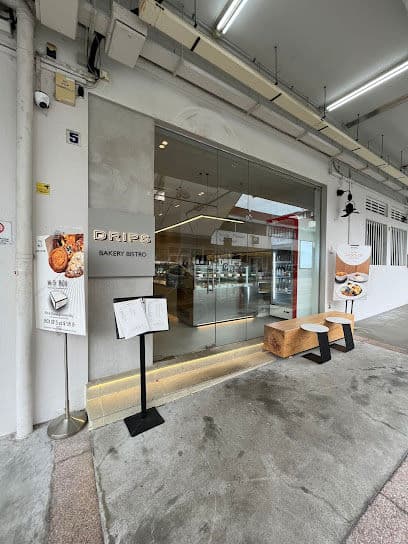 Drips Bakery Cafe @ Tiong Bahru - Dog Cafes