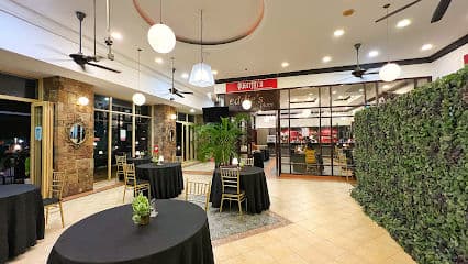 Quentin's the Eurasian Restaurant - Dog Cafes