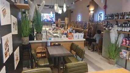 Two Blur Guys (Jalan Besar) - Dog Cafes