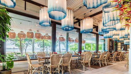 Jypsy Parkland Green - Dog Cafes