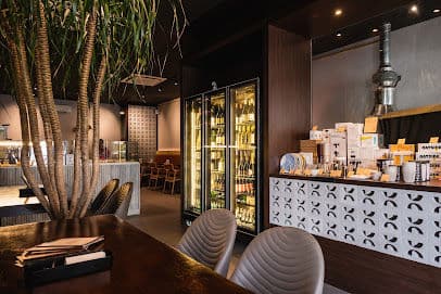 Kings Cart Coffee Factory - Dog Cafes